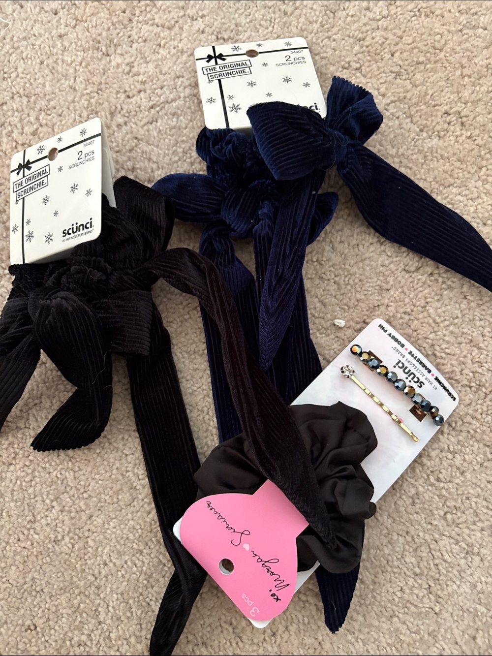 3 x 1 Set Black Scrunchie Barrette Bobby Pin by Morgan Simianer 2 Scunci Bows